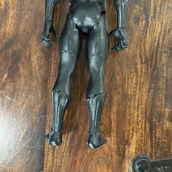 Bundle of Avengers Action Figures - Captain America and Black Panther - Picture 9 of 12